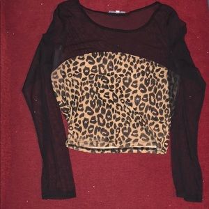 Cheetah Print Long Sleeve Half Shirt w/Mesh Sleeve